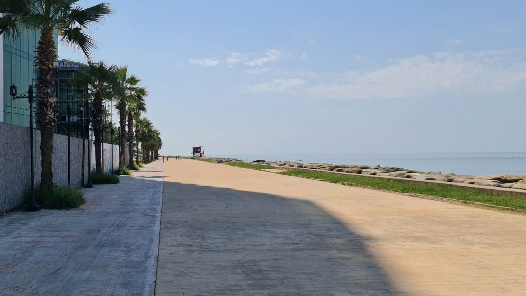 na-mashine-v-batumi