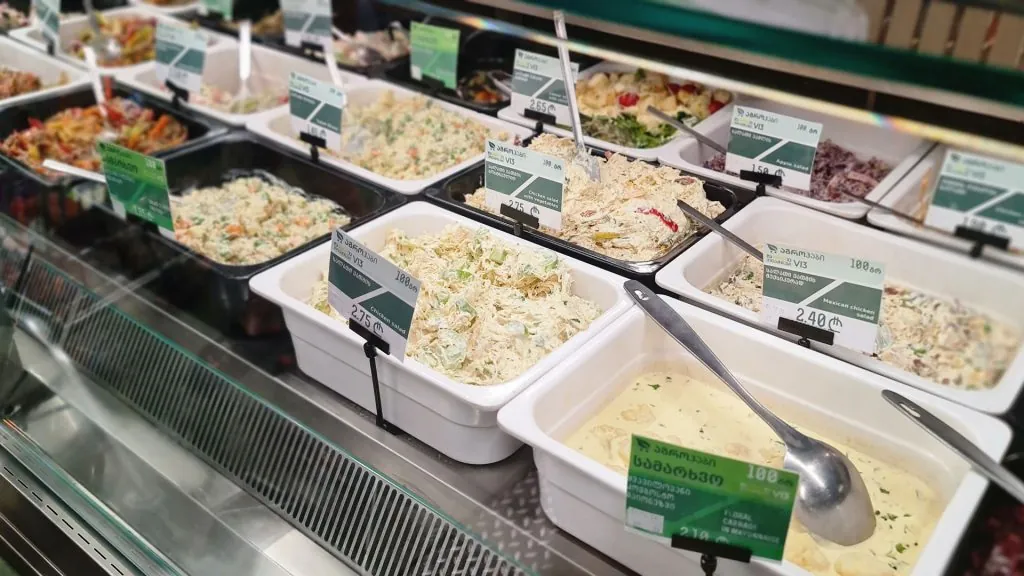 Gruziya-cena-salaty
