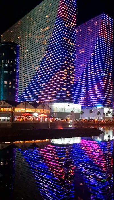 chto-posmotret-batumi-noch